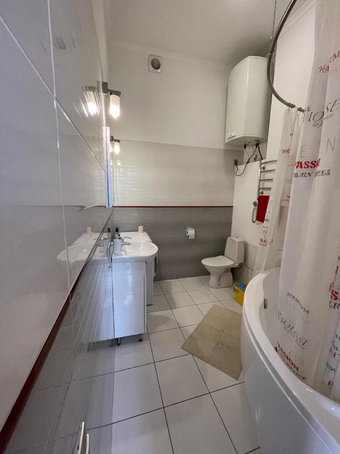 Amazing Passage Apartments Kiev Bagian luar foto