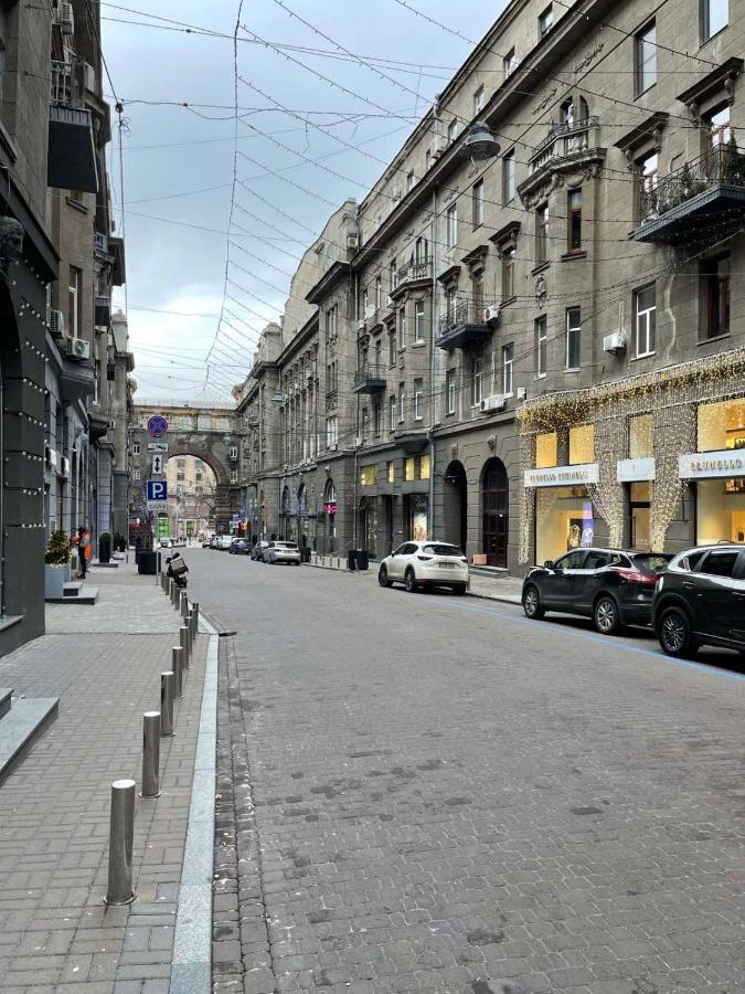 Amazing Passage Apartments Kiev Bagian luar foto
