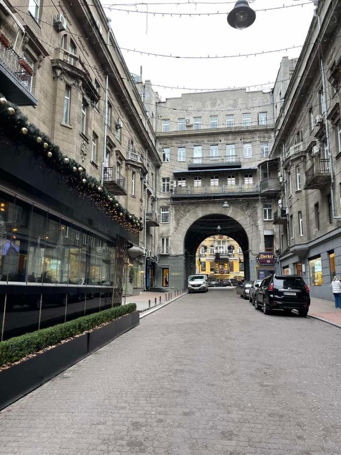 Amazing Passage Apartments Kiev Bagian luar foto