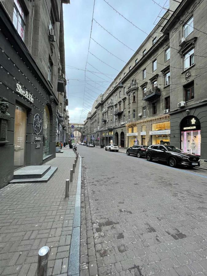 Amazing Passage Apartments Kiev Bagian luar foto